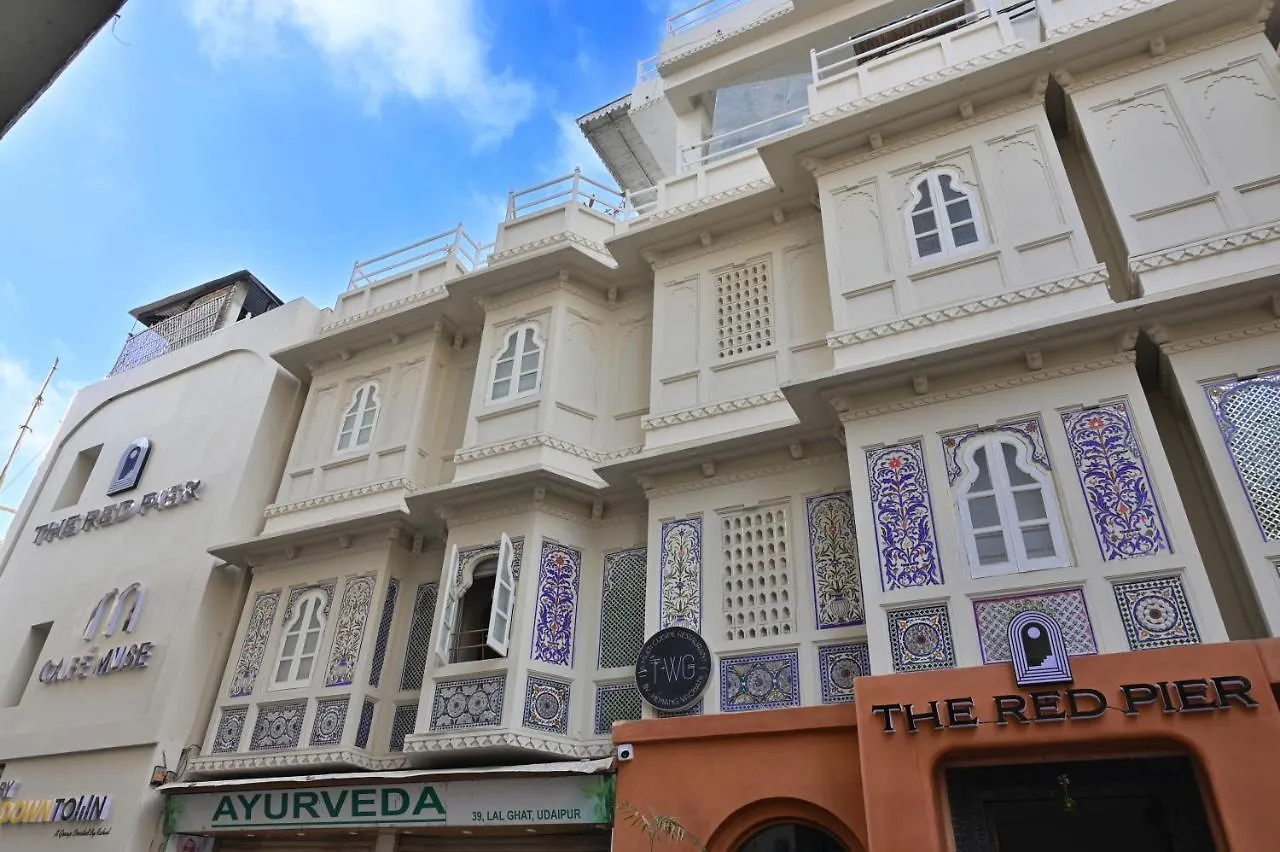 Hotel The Red Pier By Downtown Udajpur 3*,  Indie
