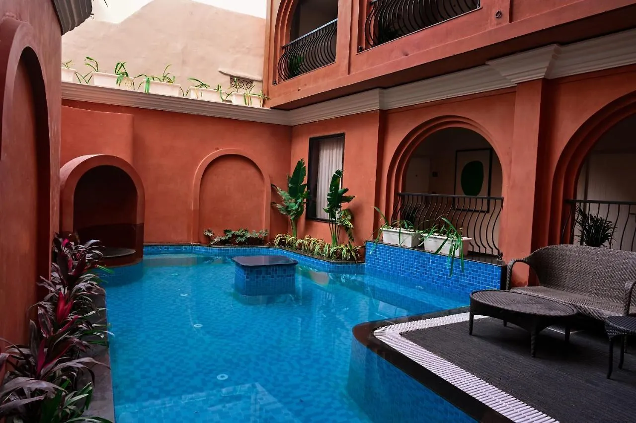 Hotel The Red Pier By Downtown Udajpur 3*,